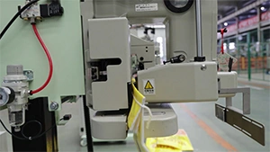 Integrated Bag Closing System