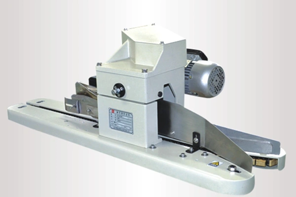 ماكينة تغذية وطي فوهة الأكياس (نظام القضيب المطاطي)، GP6000