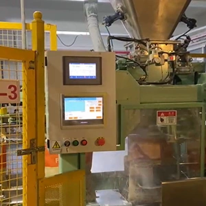 نظام التعبئة والوزن واللحام الأوتوماتيكي لأكياس حبيبات راتنج البولي فينيل كلورايد (PVC) والبتروكيماويات